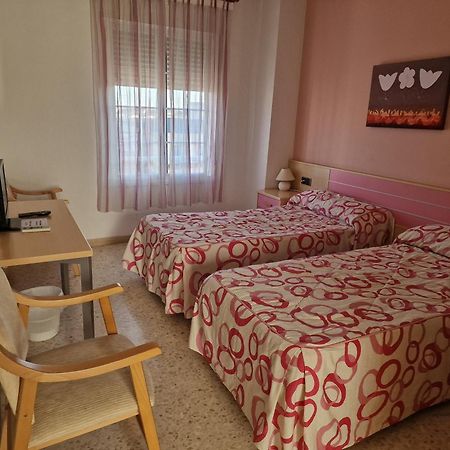 Hostal Talavera Talavera la Real Zewnętrze zdjęcie